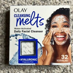 Olay Cleansing Melts Water-Activated Daily Facial Cleanser